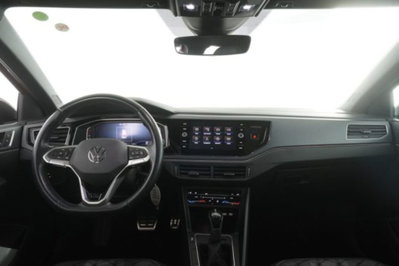 Volkswagen Taigo 1.0 TSI 110 CV DSG R-Line (12)