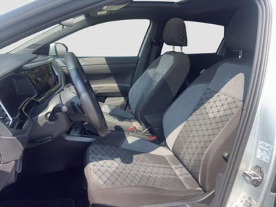 Volkswagen Taigo 1.0 tsi R-Line 115cv dsg (9)