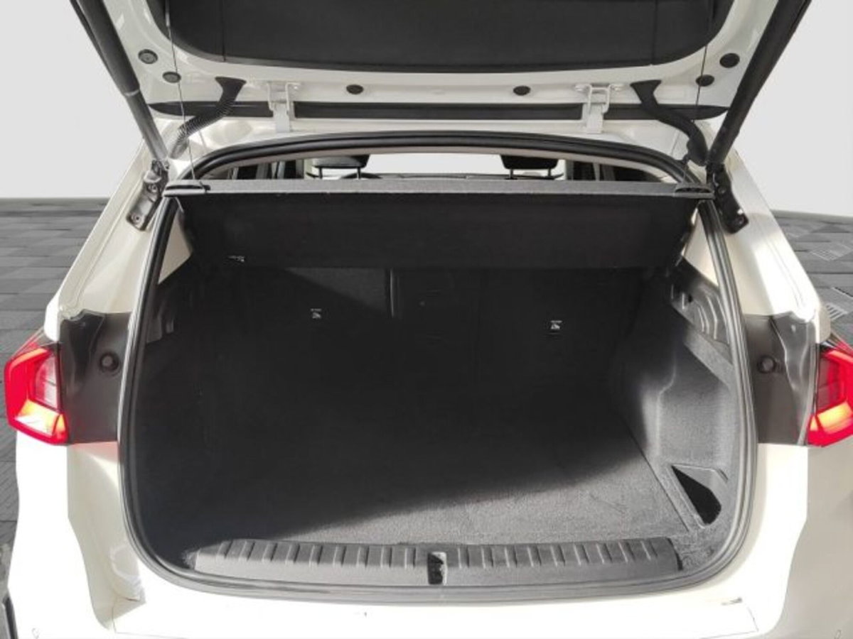 BMW X1 sDrive 18d xLine (16)