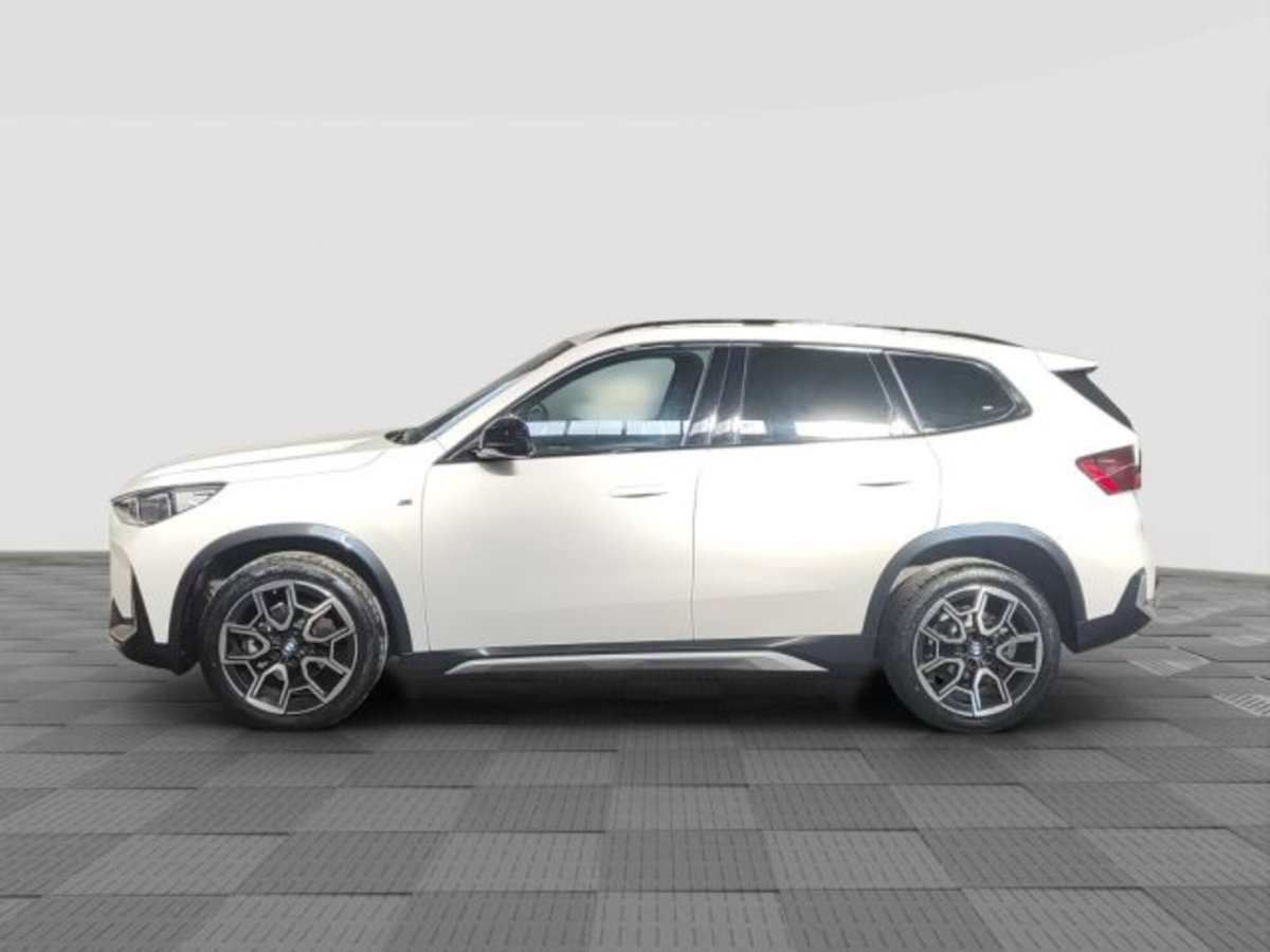 BMW X1 sDrive 18d xLine (2)