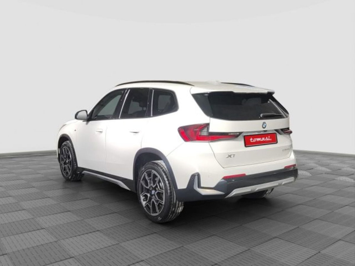 BMW X1 sDrive 18d xLine (3)