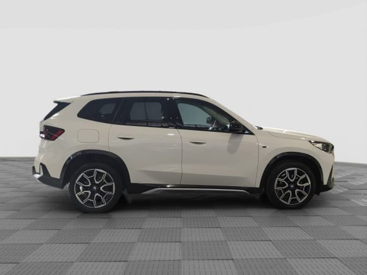 BMW X1 sDrive 18d xLine (6)