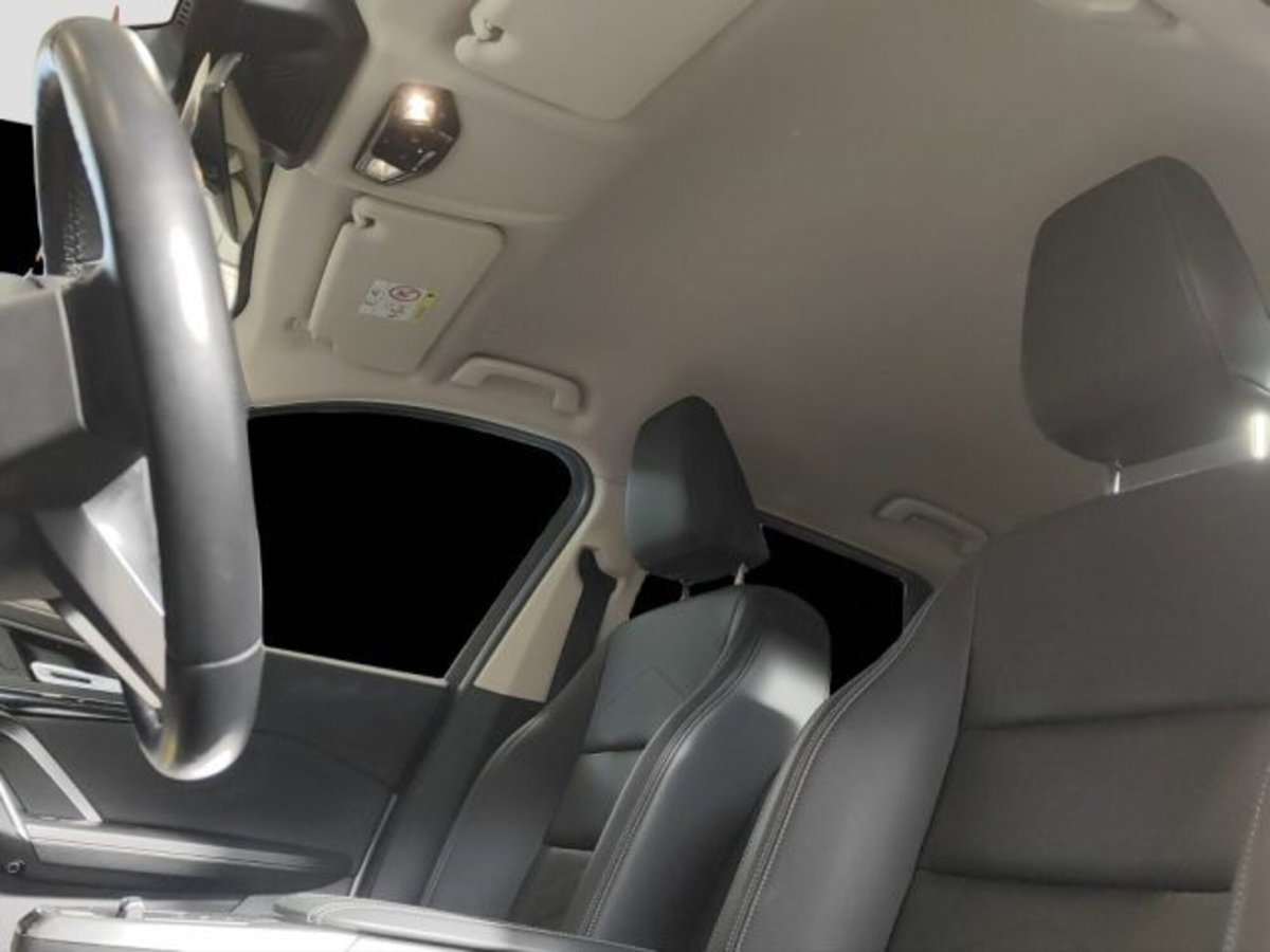BMW X1 sDrive 18d xLine (9)