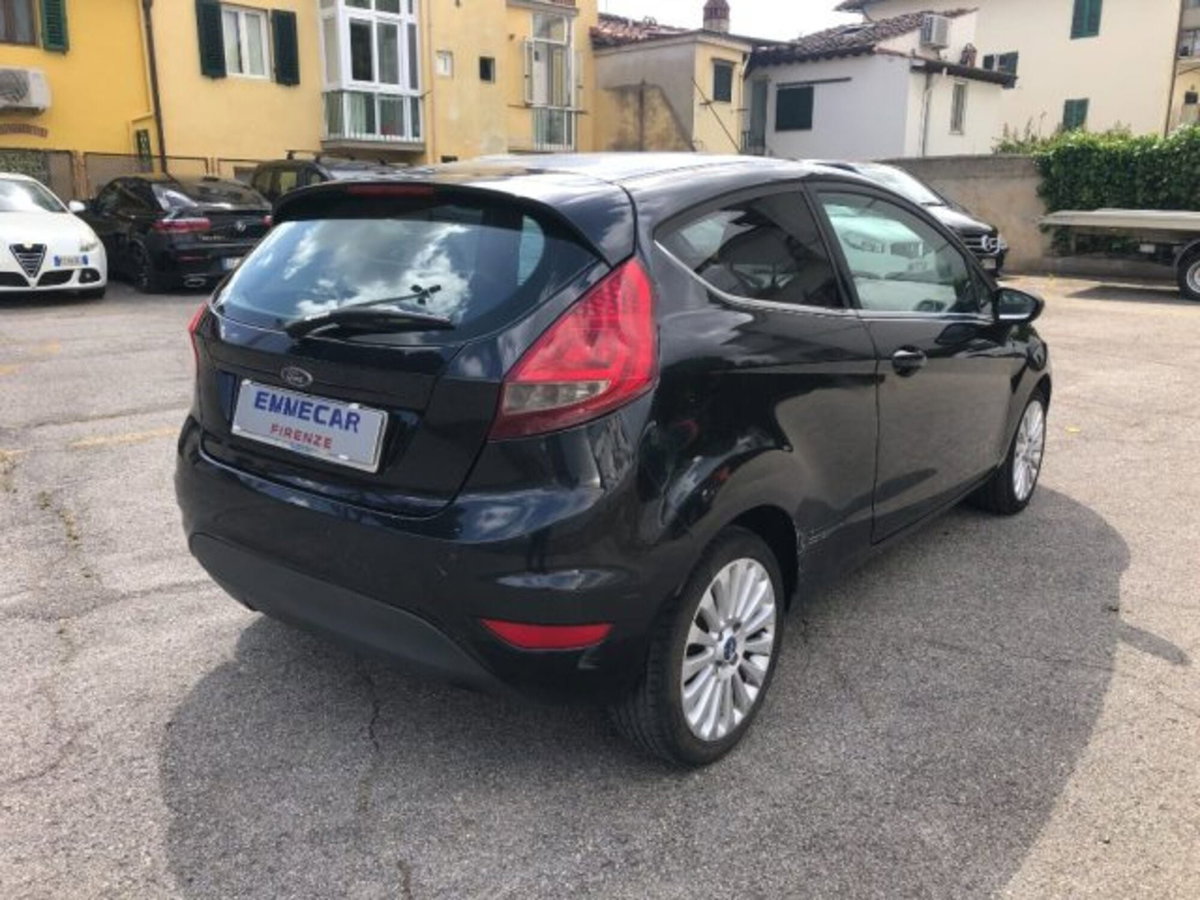 Ford Fiesta 1.6 TDCi 95CV 3 porte Tit. (5)