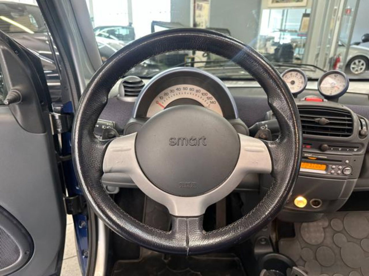 smart Fortwo Cabrio 700 cabrio pulse (45 kW) (8)