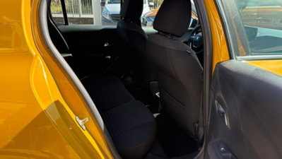 Peugeot 208 1.2 puretech Active s&s 75cv (13)