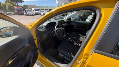Peugeot 208 1.2 puretech Active s&s 75cv (5)