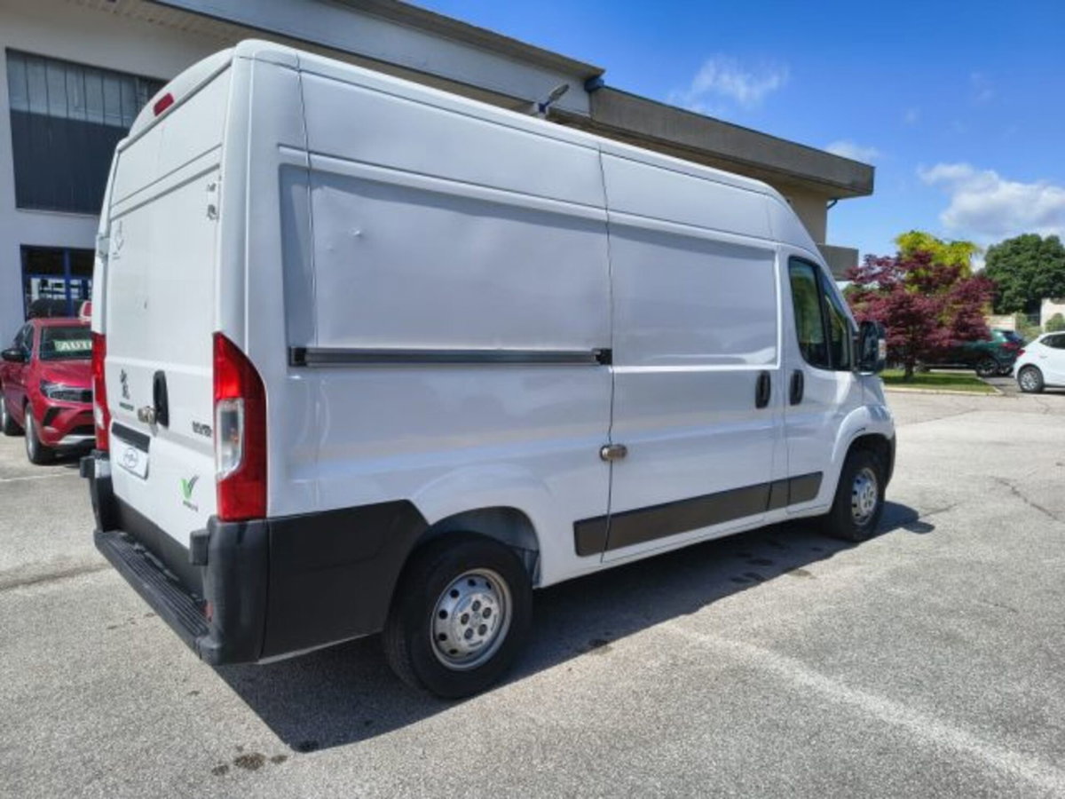 Peugeot Boxer Furgone 335 2.2 BlueHDi 140 S&S PM-TM Furgone Vetrato (5)