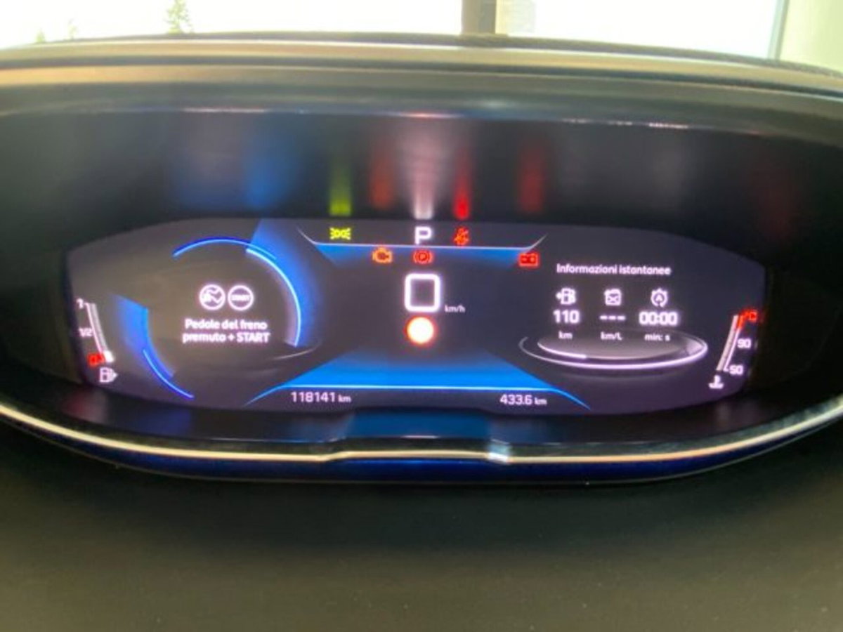 Peugeot 3008 BlueHDi 130 S&S EAT8 Active Business (8)