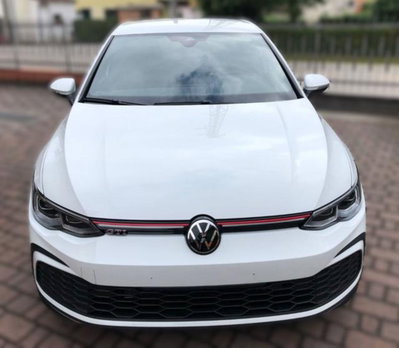 Volkswagen Golf 2.0 tsi GTI MT Ultimate 245cv (2)