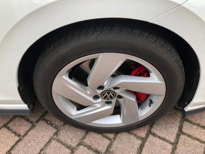 Volkswagen Golf 2.0 tsi GTI MT Ultimate 245cv (6)