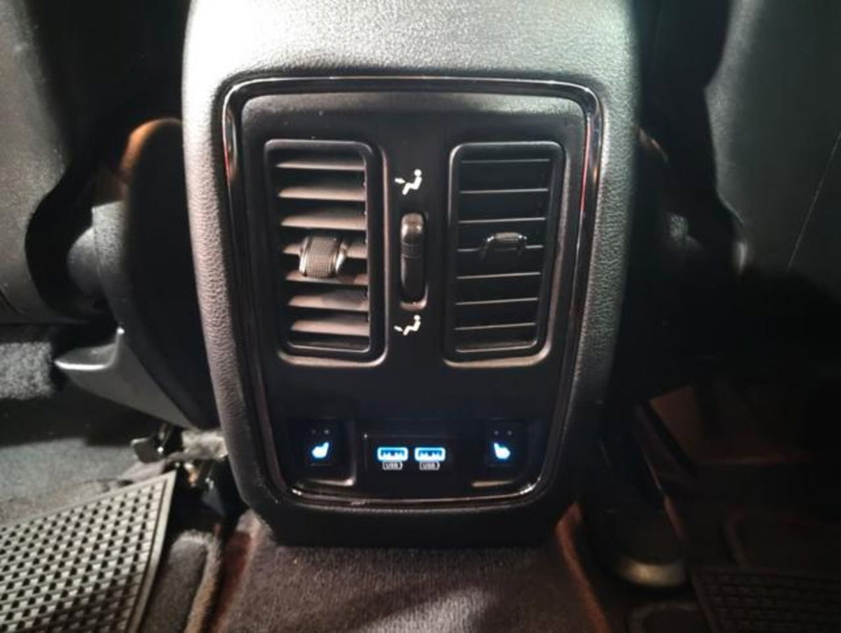 Jeep Grand Cherokee 3.0 V6 CRD 250 CV Multijet II Overland (12)