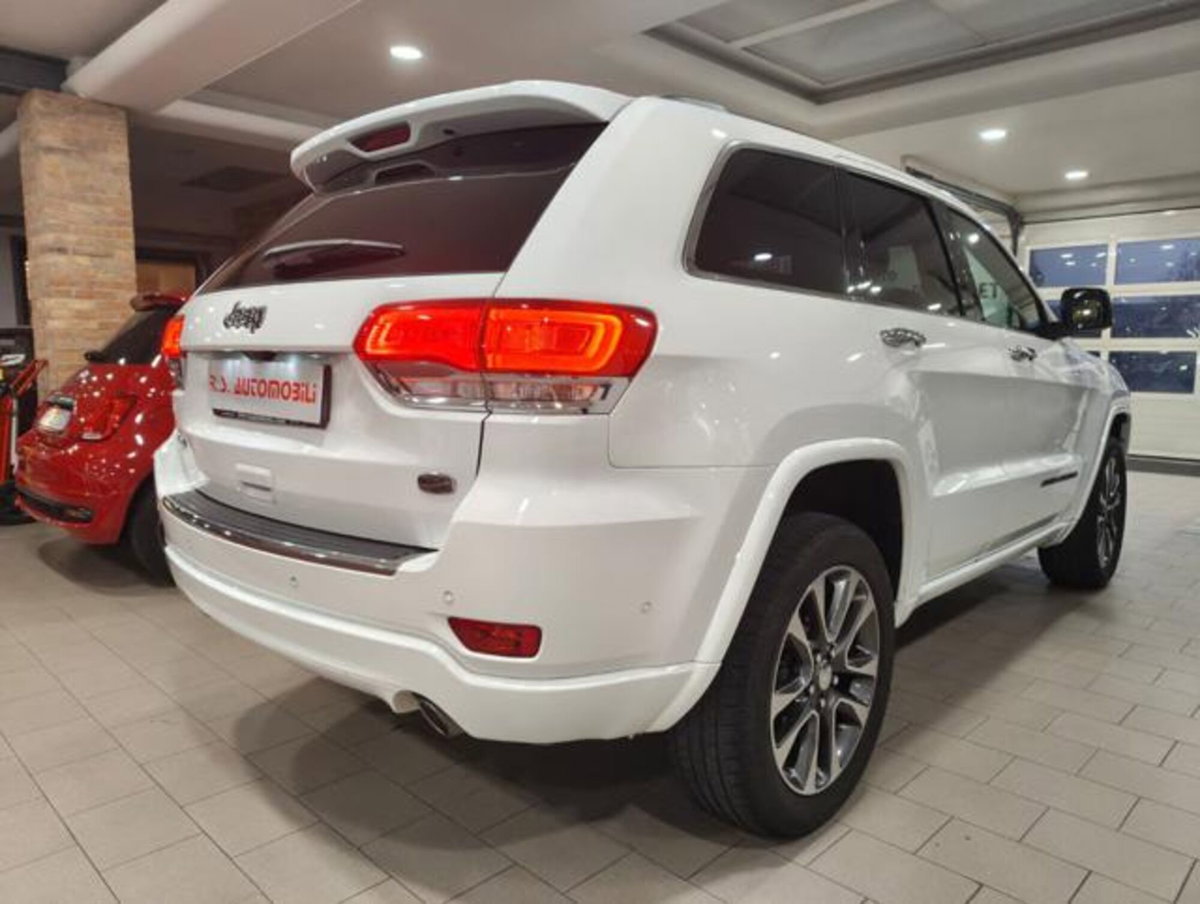 Jeep Grand Cherokee 3.0 V6 CRD 250 CV Multijet II Overland (3)