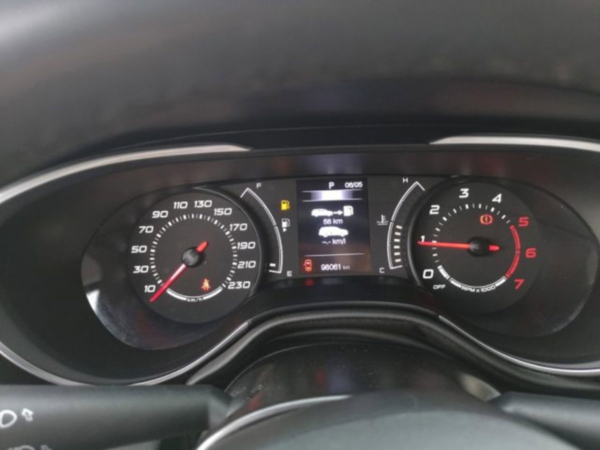 Fiat Tipo Station Wagon Tipo 1.6 Mjt S&S DCT SW Lounge (12)
