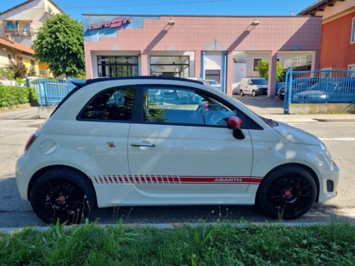 Abarth 500 Cabrio 1.4 Turbo T-Jet Custom