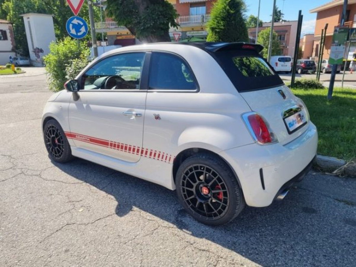 Abarth 500 Cabrio 1.4 Turbo T-Jet Custom (3)