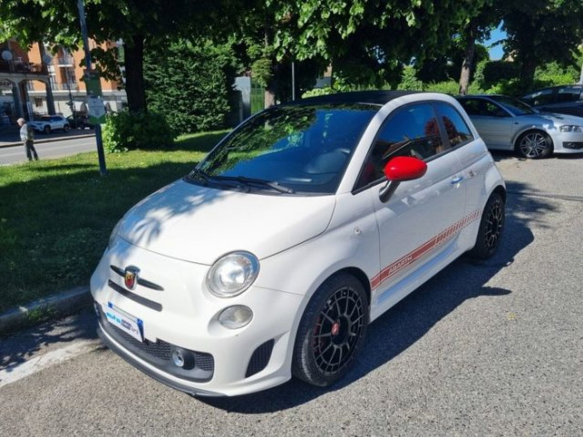 Abarth 500 Cabrio 1.4 Turbo T-Jet Custom (4)