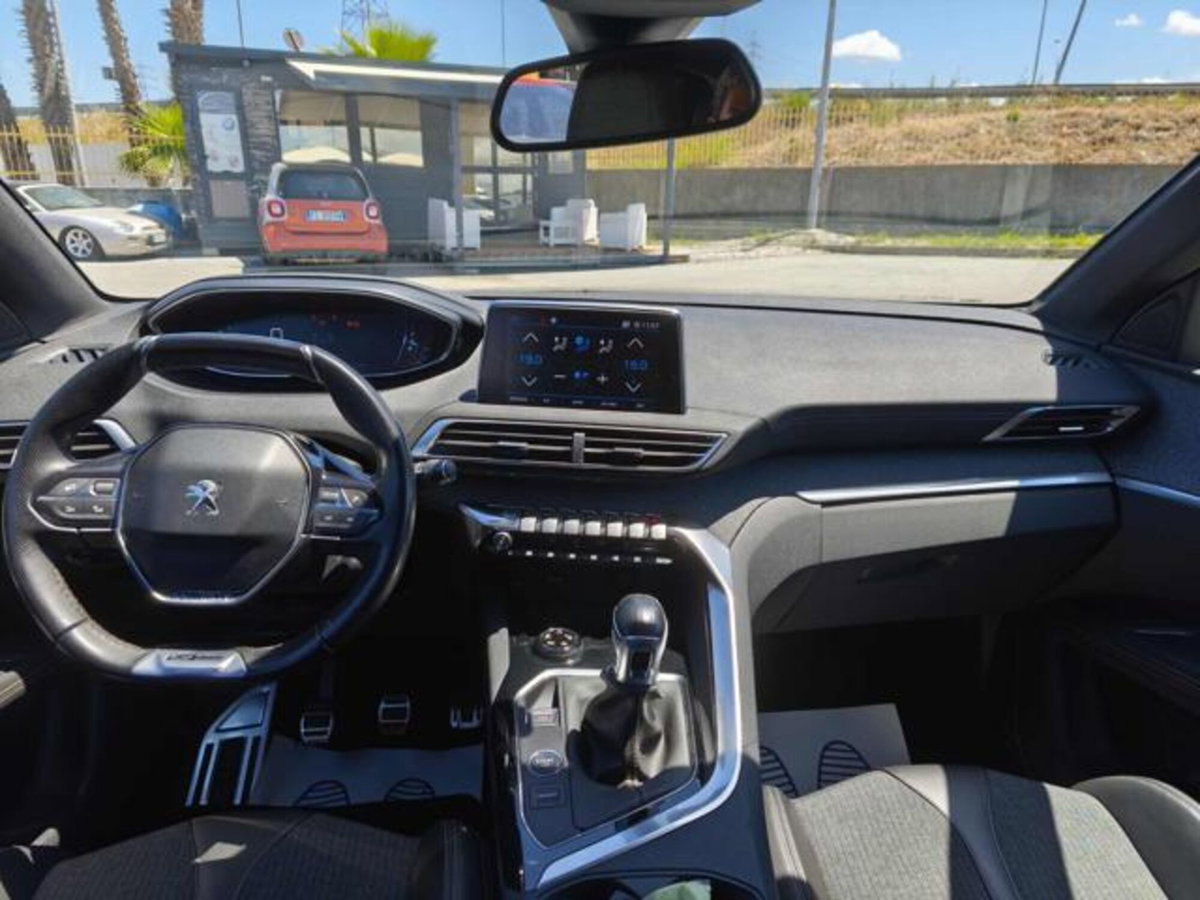 Peugeot 3008 BlueHDi 150 S&S Allure (9)