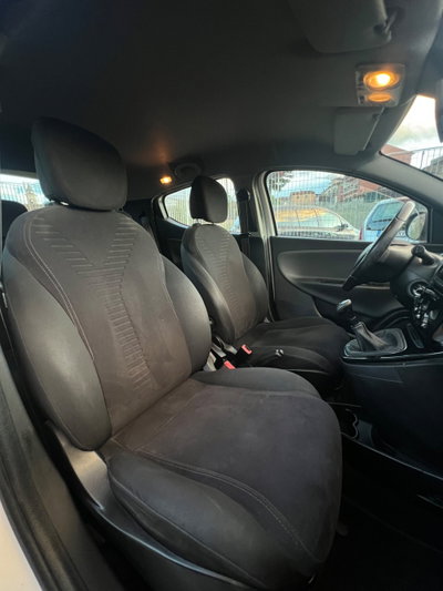 Lancia Ypsilon 1.3 MJT 16V 95 CV 5 porte S&S Silver (15)