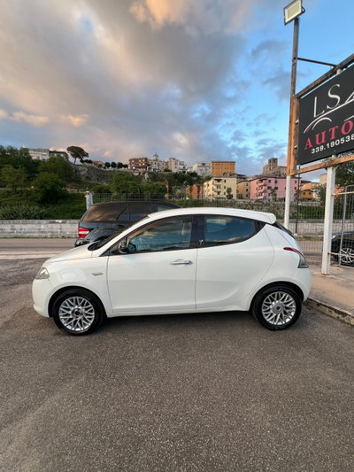 Lancia Ypsilon 1.3 MJT 16V 95 CV 5 porte S&S Silver (6)