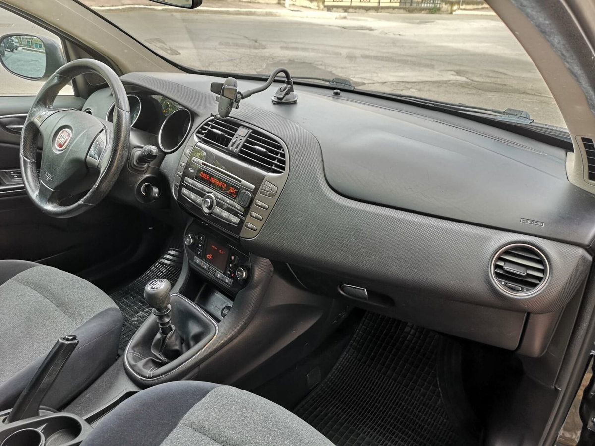 Fiat Bravo 1.6 MJT 120 CV DPF Emotion (16)