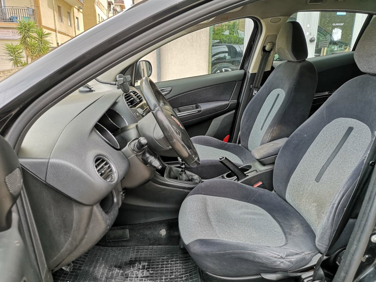 Fiat Bravo 1.6 MJT 120 CV DPF Emotion (9)