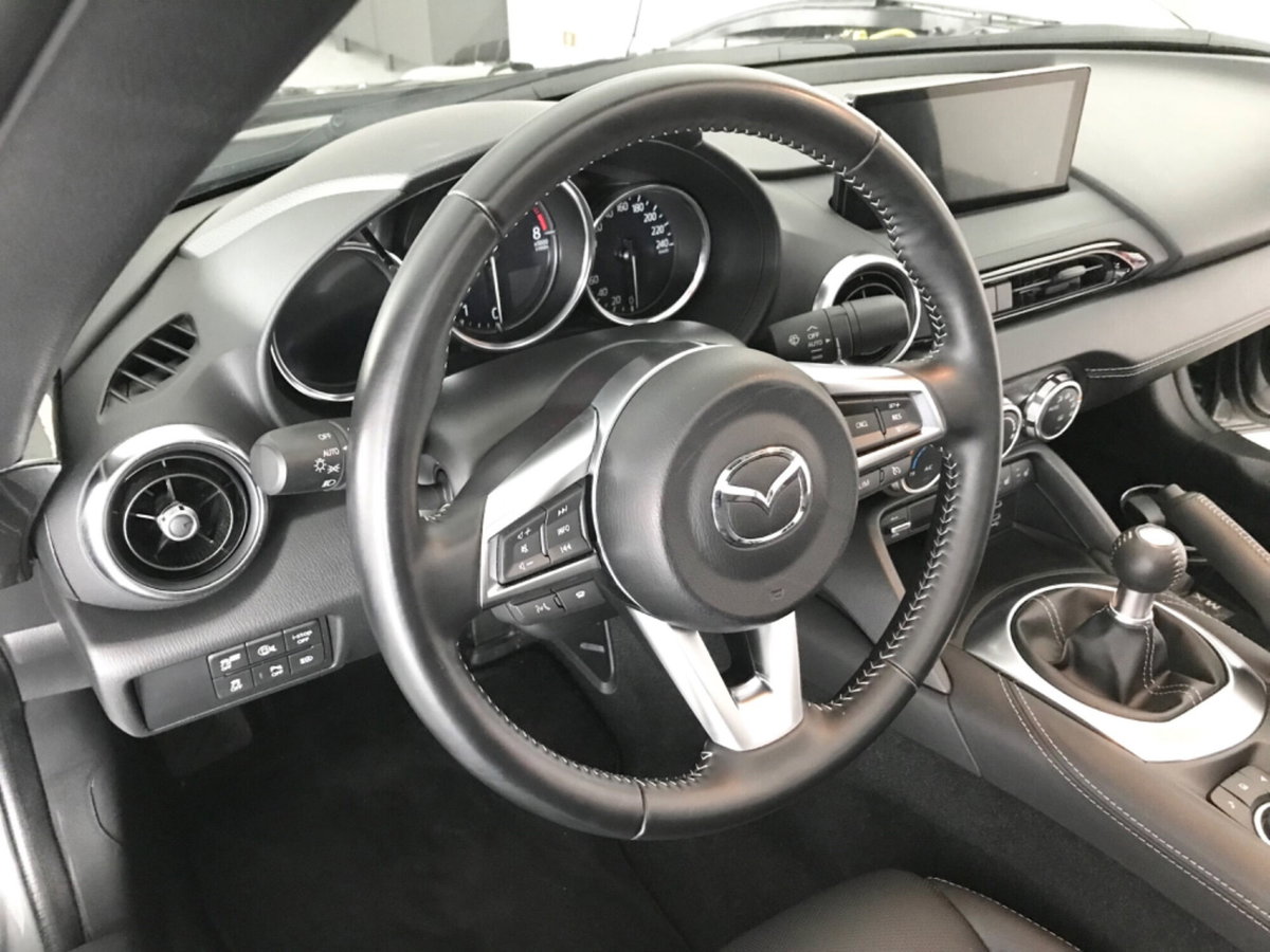 Mazda MX-5 1.5L Skyactiv-G RF Exceed (10)