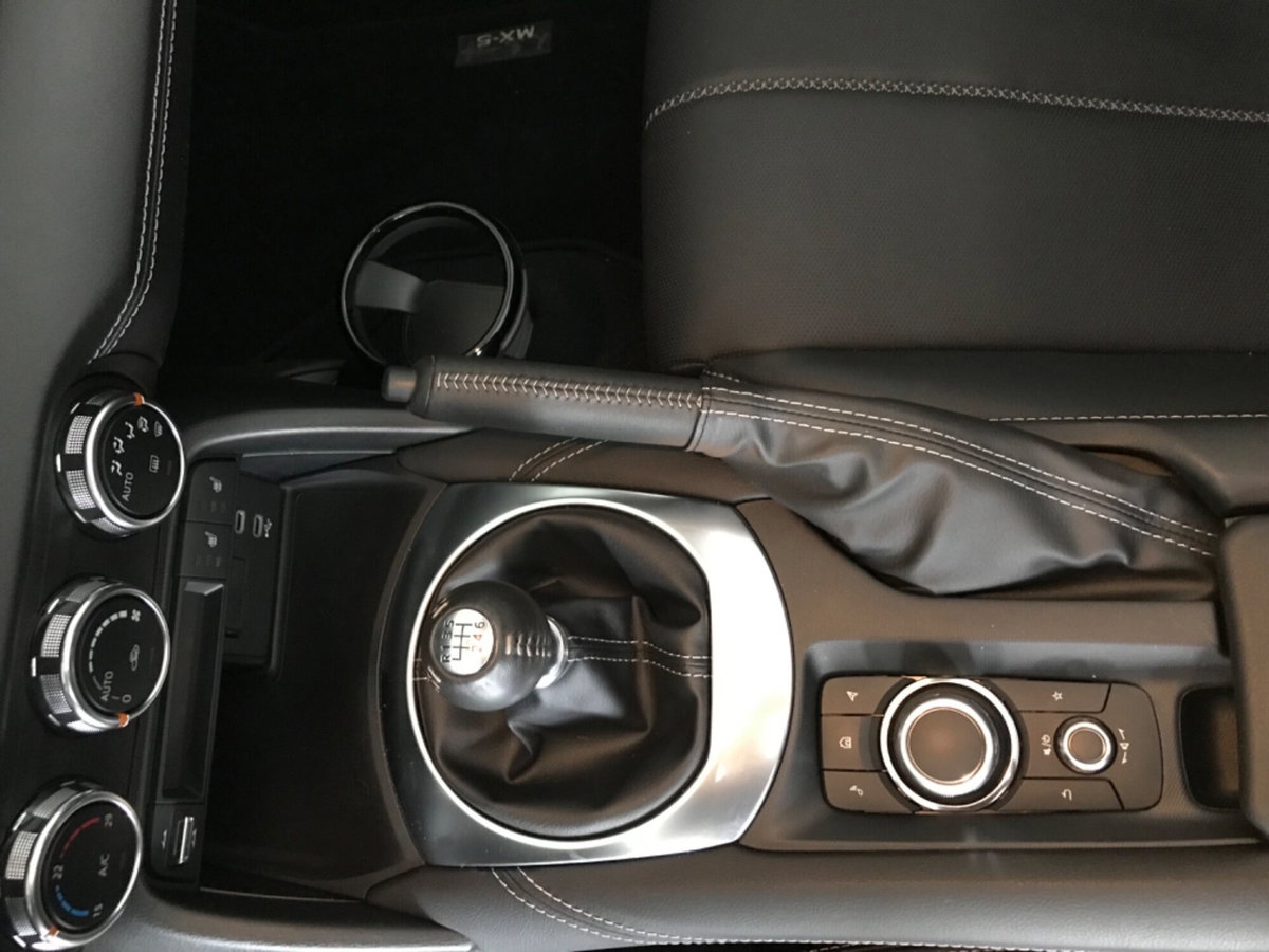 Mazda MX-5 1.5L Skyactiv-G RF Exceed (11)