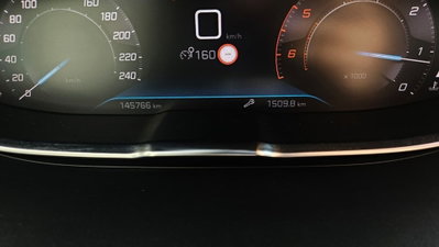 Peugeot 3008 BlueHDi 130 S&S Allure (13)