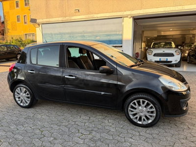 Renault Clio 1.2 16V 5 porte (2)