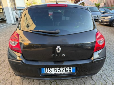 Renault Clio 1.2 16V 5 porte (4)