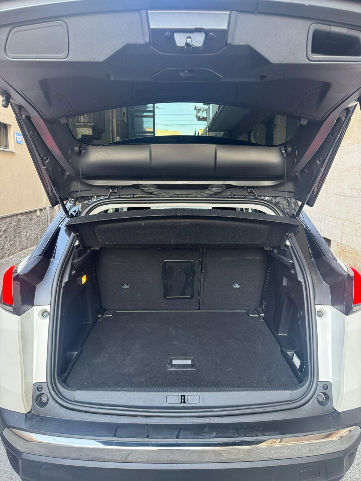 Peugeot 3008 BlueHDi 130 S&S Business (12)