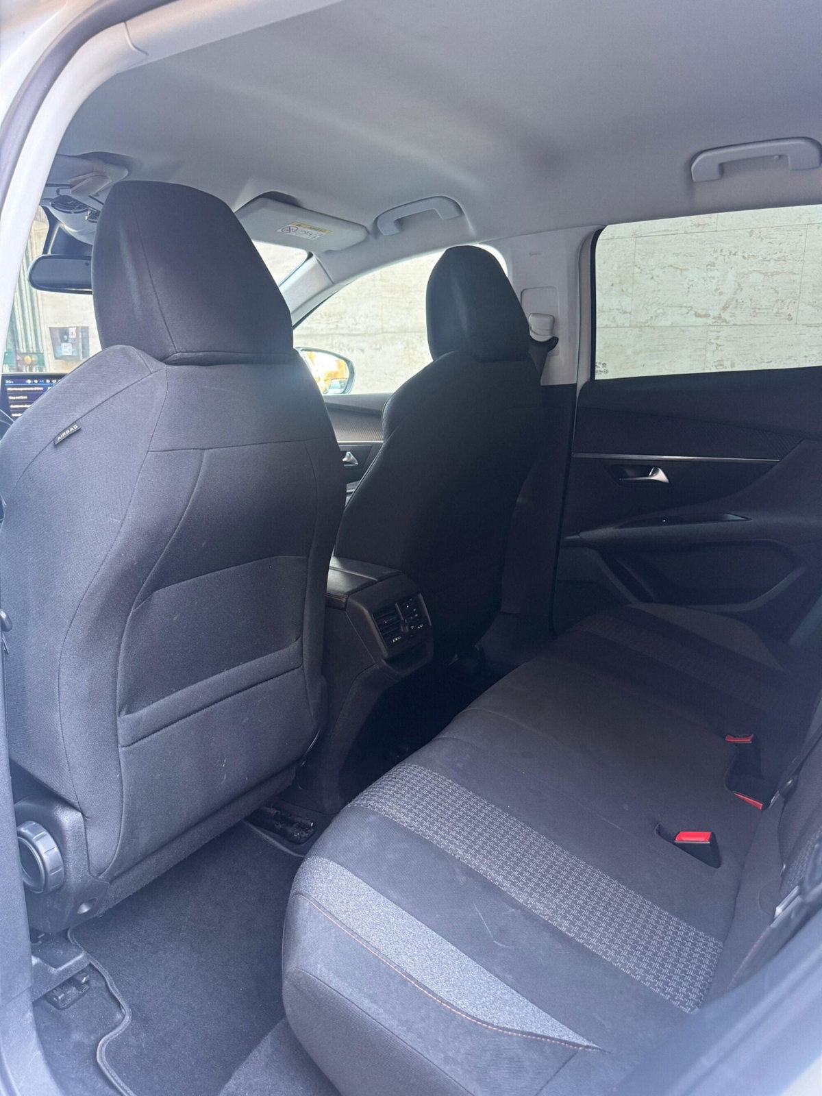 Peugeot 3008 BlueHDi 130 S&S Business (14)