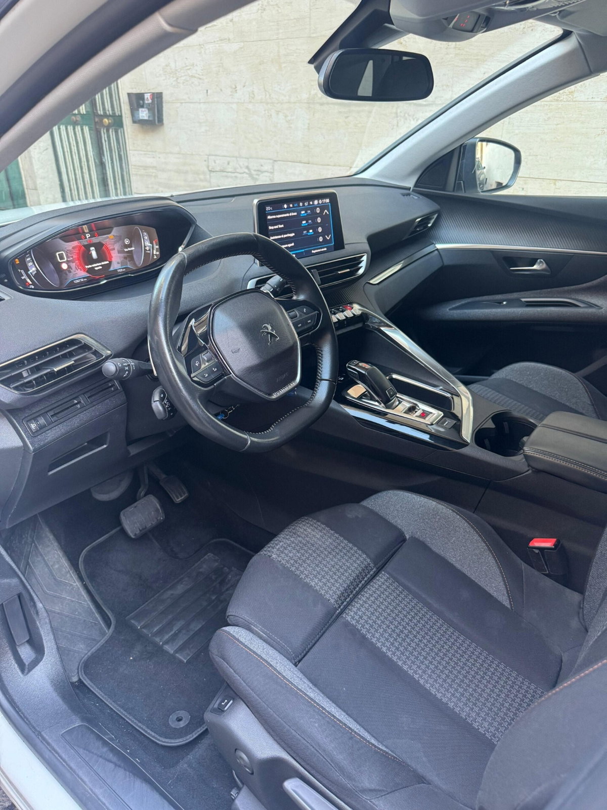 Peugeot 3008 BlueHDi 130 S&S Business (6)