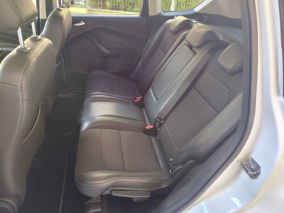 Ford Kuga 1.5 TDCI 120 CV S&S 2WD Titanium (17)