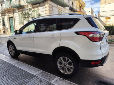 Ford Kuga 1.5 TDCI 120 CV S&S 2WD Titanium (7)