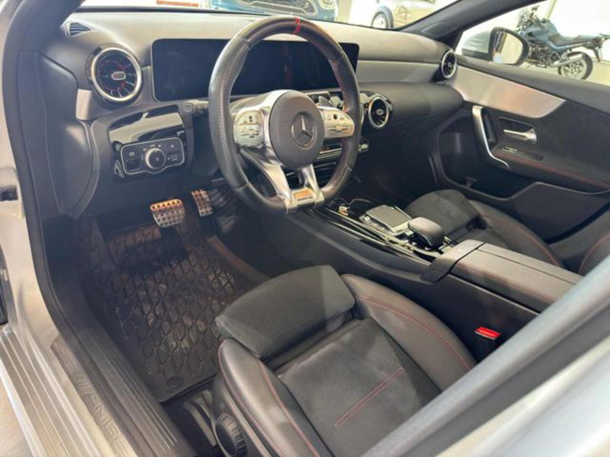 Mercedes-Benz Classe A Sedan 35 4Matic 4p. AMG (14)