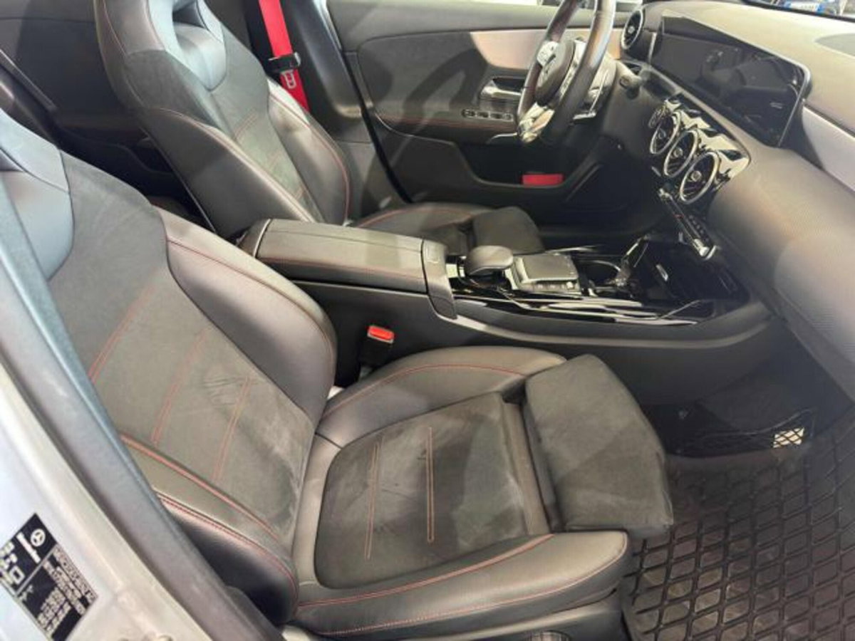 Mercedes-Benz Classe A Sedan 35 4Matic 4p. AMG (15)