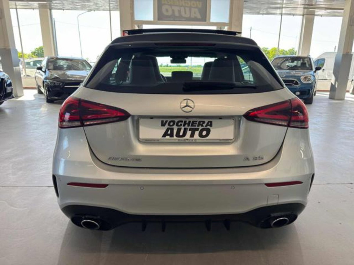 Mercedes-Benz Classe A Sedan 35 4Matic 4p. AMG (4)