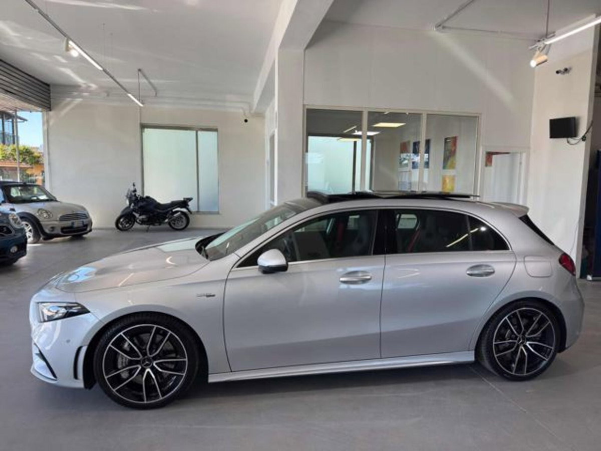 Mercedes-Benz Classe A Sedan 35 4Matic 4p. AMG (6)