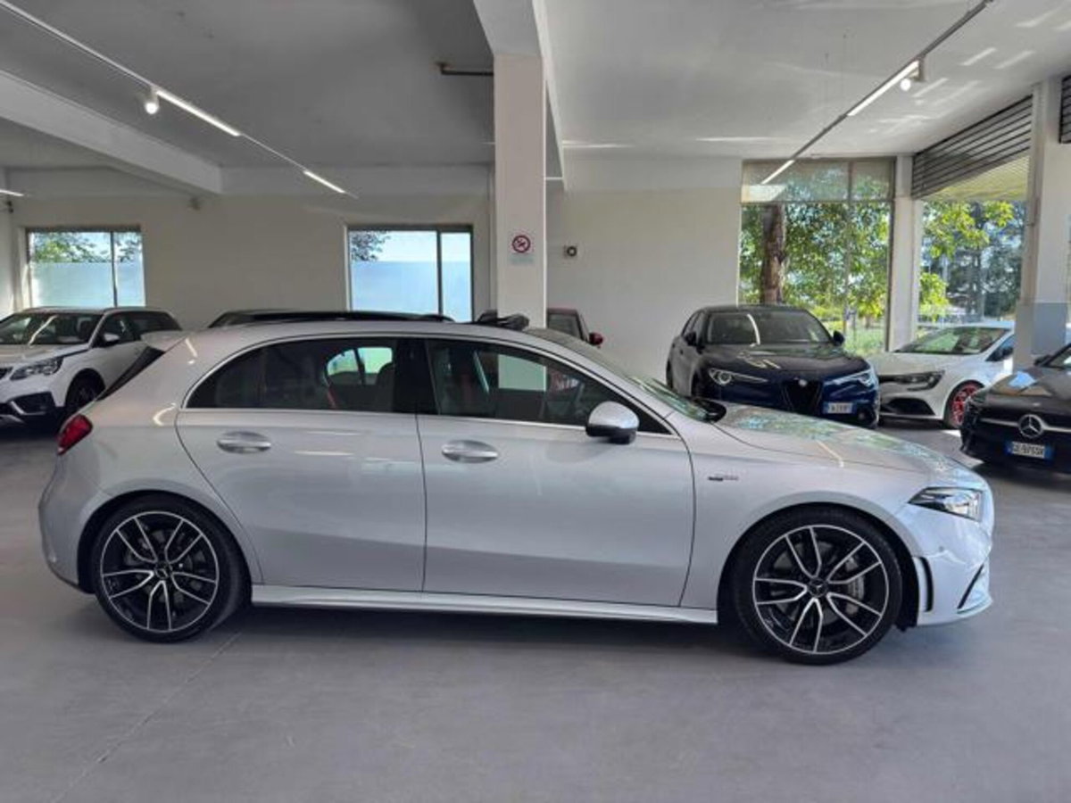 Mercedes-Benz Classe A Sedan 35 4Matic 4p. AMG (7)