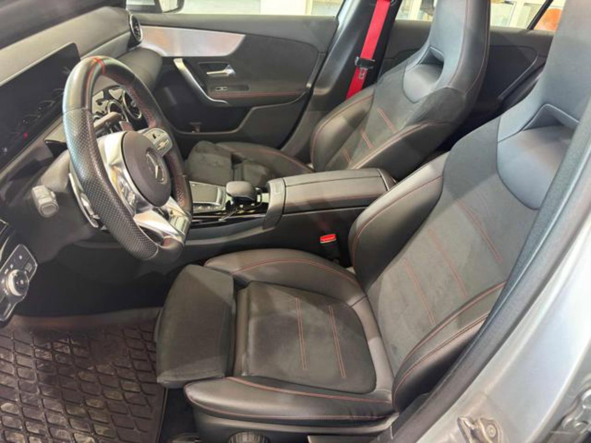 Mercedes-Benz Classe A Sedan 35 4Matic 4p. AMG (9)