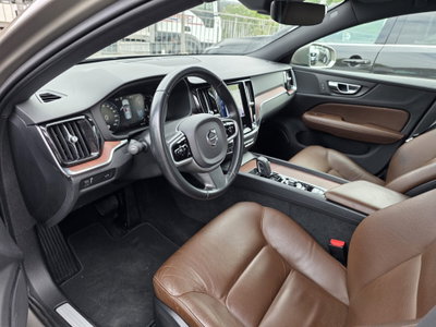 Volvo V60 Cross Country 2.0 b4 Plus awd auto (13)