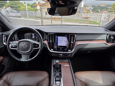 Volvo V60 Cross Country 2.0 b4 Plus awd auto (6)