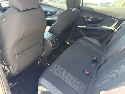 Peugeot 3008 BlueHDi 130 S&S Active (6)