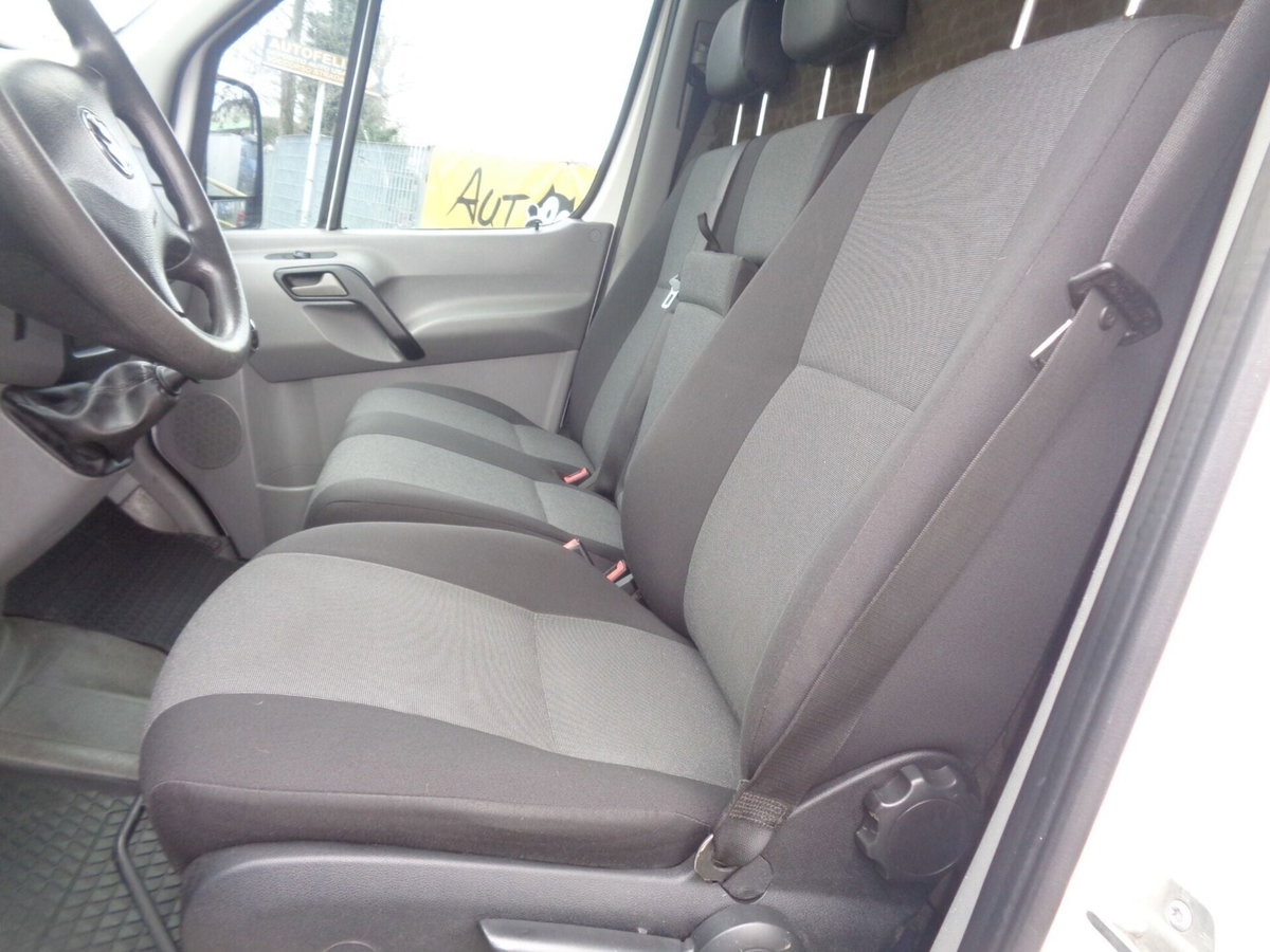 Volkswagen Multivan 2.0 TDI 150CV Highline (7)