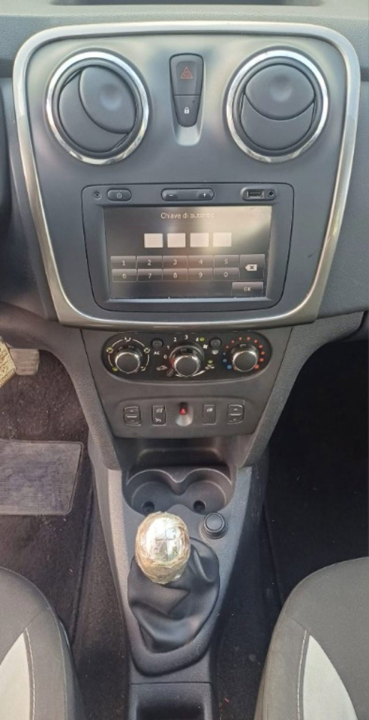 Dacia Sandero Stepway 1.5 dCi 8V 90CV (11)