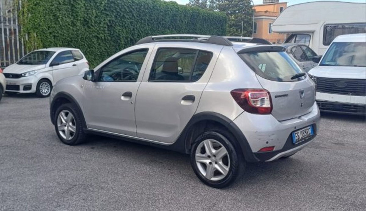 Dacia Sandero Stepway 1.5 dCi 8V 90CV (5)