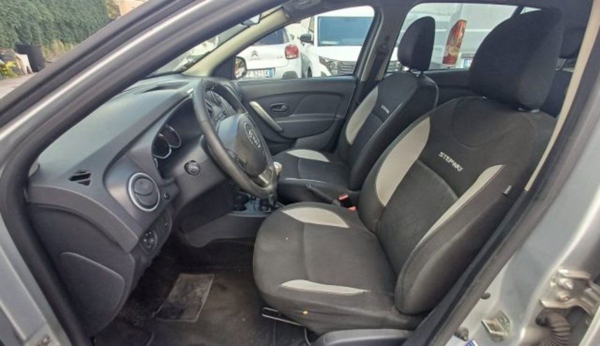 Dacia Sandero Stepway 1.5 dCi 8V 90CV (7)