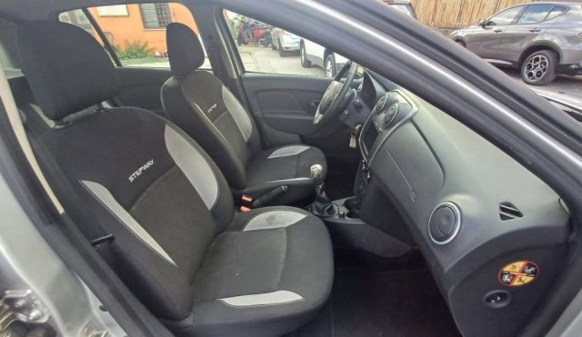 Dacia Sandero Stepway 1.5 dCi 8V 90CV (8)